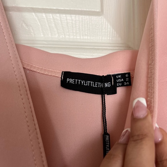 Clothes - Picture 2 of 3